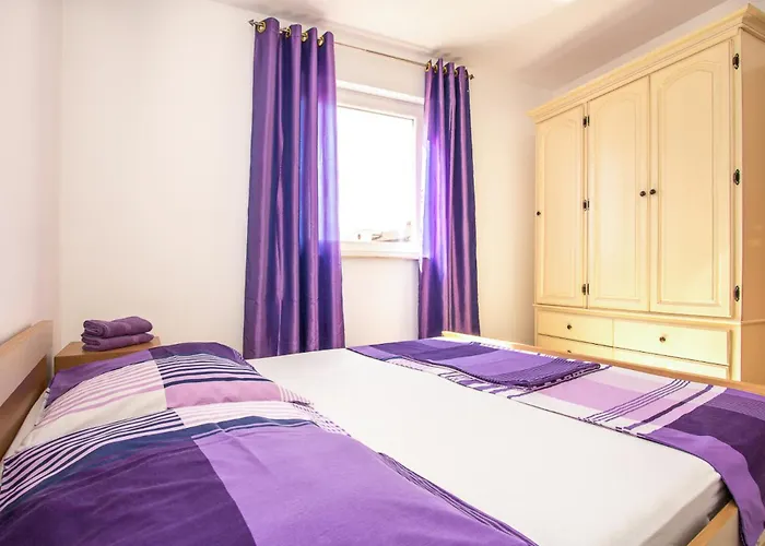 Boro - A2 Ground Floor - Mpolo Apartment *