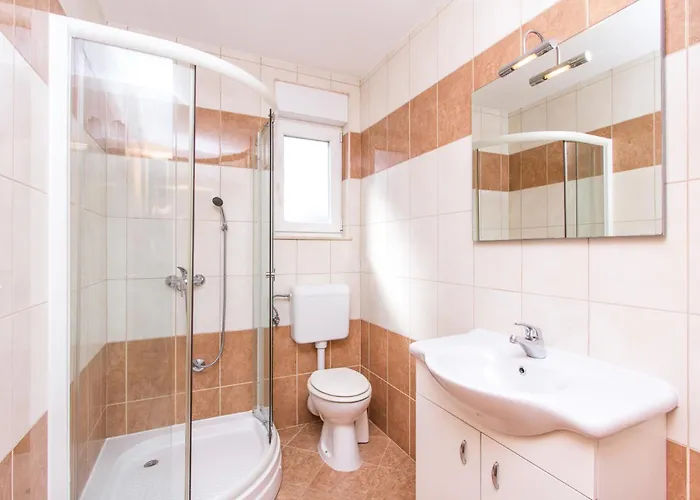 Boro - A2 Ground Floor - Mpolo Medulin