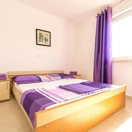 Boro - A2 Ground Floor - Mpolo Apartment *