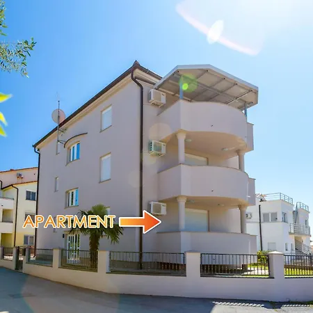 Boro - A2 Ground Floor - Mpolo Apartment *